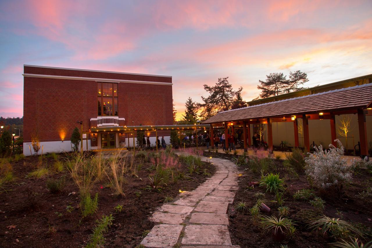 Mcmenamins Anderson School Hotel บอเธล ภายนอก รูปภาพ